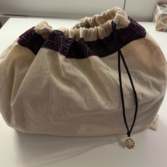 *SOLD* Tory Burch Monogram Patent Embossed Small Shoulder Bag - Picture 11 of 11